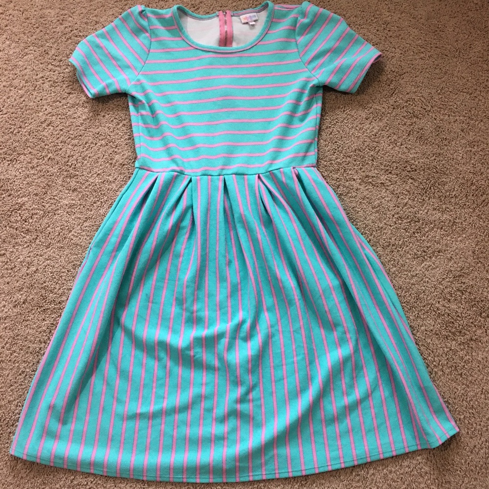 LuLaRoe Amelia